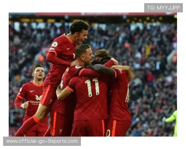 利物浦核心战术转型:边路跑动与支点分配的战略升级 利物浦核心战术转型:边路跑动与支点分配的战略升级