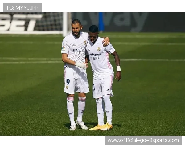 皇马维尼修斯边路连线训练更灵活，开启全新战术时代